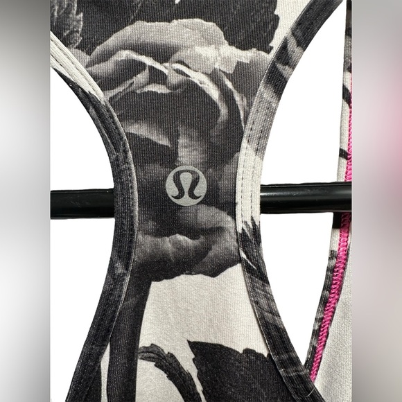 LULULEMON Floral Black and White Tank Top Size 8 - Picture 3 of 3